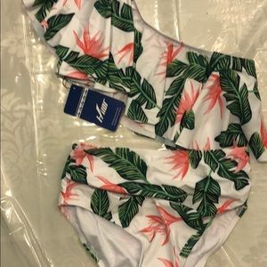 Girls’ two piece ruffle top/high waisted bikini,